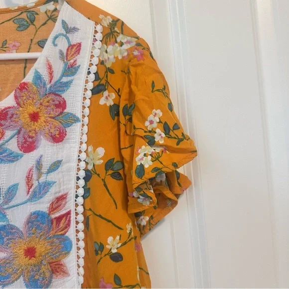 Savanna Jane Women's Top Blouse 2X Embroidered Floral Yellow Flowy Whimsical - Picture 4 of 8